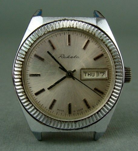 ca.1970s VINTAGE RUSSIAN SOVIET RAKETA DATE FASHION MECHANICAL 