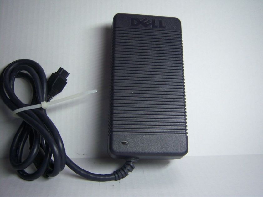 DELL Power Adapter P/N Y2515 ADP 220AB B  