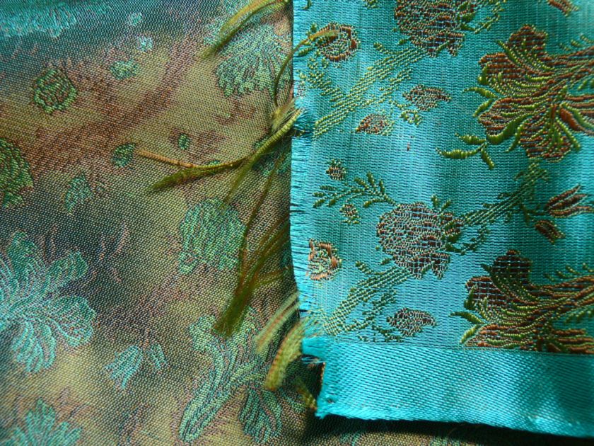 100%SILK BROCADE EMERALD GREEN MINI CARNATION FLOWER Y  