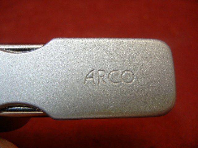 LOT OF 4 ARCO SCREWDRIVER KEY RINGS IN BOX  