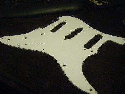 HENDRIX STRAT PICKGUARD SCRATCH PLATE WHITE  