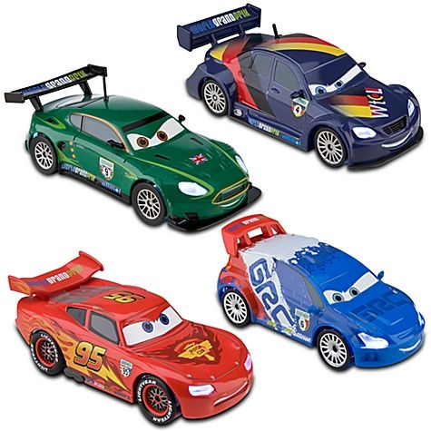 NEW IN BOX DISNEY PIXAR CARS 2 LIGHT UP DIE CAST CAR SET #1    4 PC 