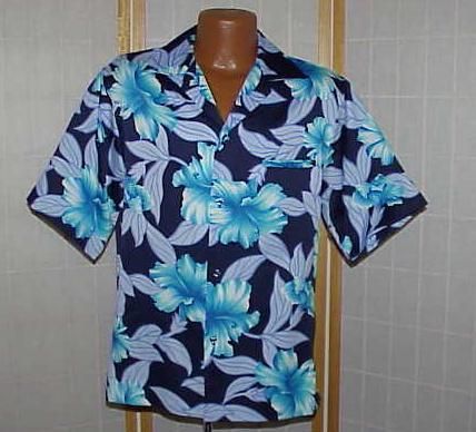 SERENE BLUES VINTAGE HAWAIIAN POMARE ALOHA SHIRT M EUC  