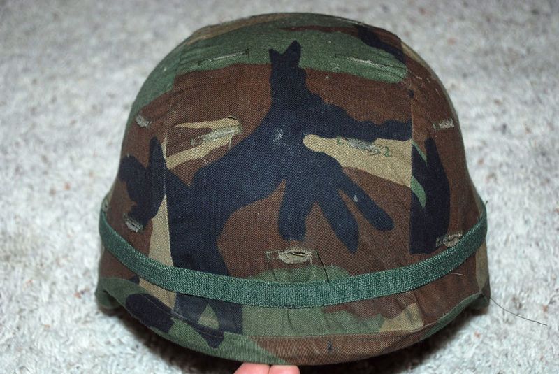 ORIGINAL US ARMY ISSUE   PASGT KEVLAR HELMET   MEDIUM  