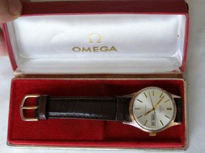 for sale this rare vintage Omega Geneve automatic day/date wristwatch 