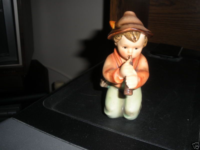 HUMMEL LITTLE Flute Player  