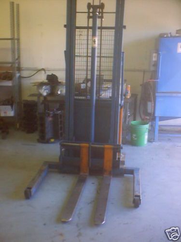 BLUE GIANT ELECTRIC FORKLIFT WALK BEHIND (BLDG7)  