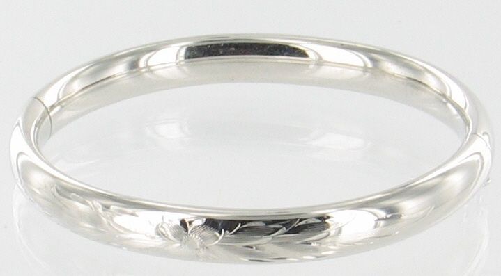 VINTAGE STERLING SILVER ENGRAVED BANGLE BRACELET GORGEOUS  