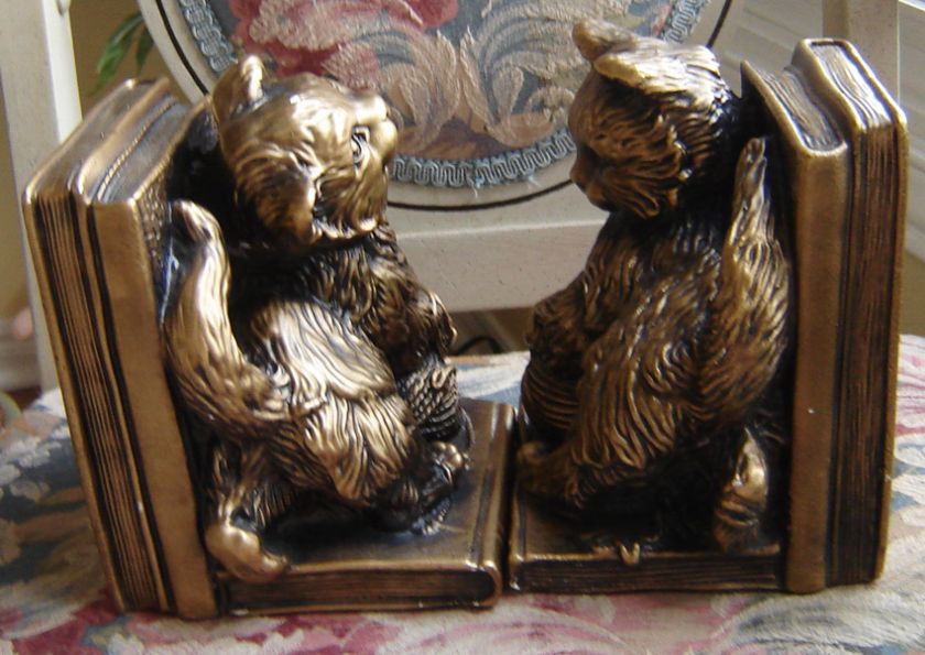 Universal Statuary Cats Vintage BOOKENDS Chalkware Or Plaster  