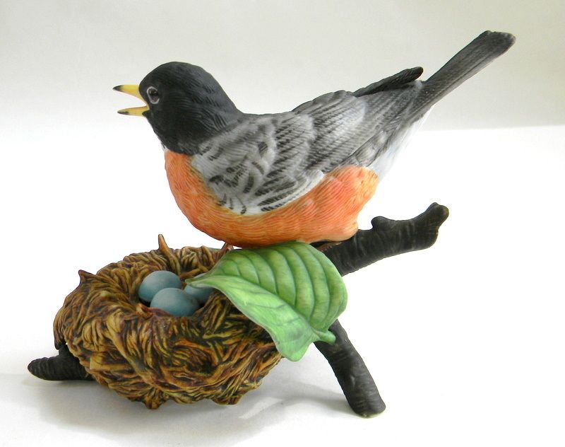 LENOX AMERICAN ROBIN BIRD FIGURINE PORCELAIN 1989  