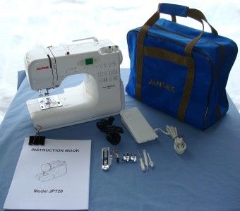 JANOME JEM PLATINUM 720 COMPUTERIZED SEWING MACHINE IN CASE w/Manual 