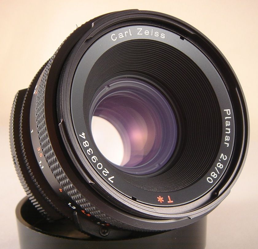 HasselbladFE 80mm f/2.8 T* Planar Lens with front and rear caps