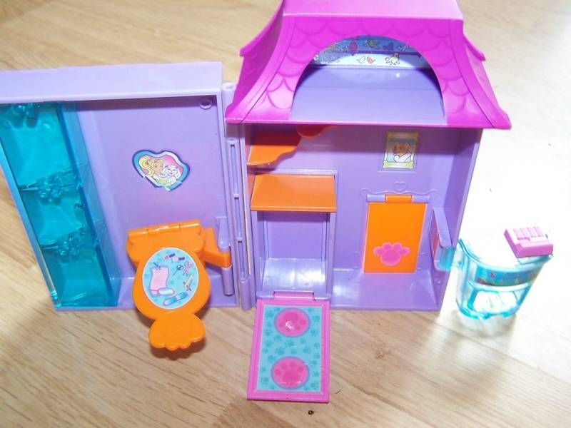 Polly Pocket Pet Shop Store Boutique Dollhouse Cat 2001  